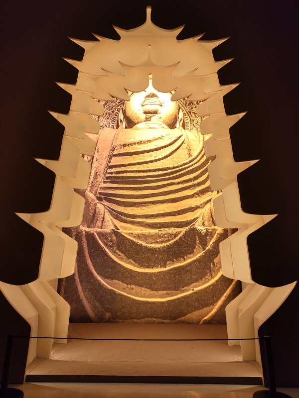 莫高窟130号窟-南大像